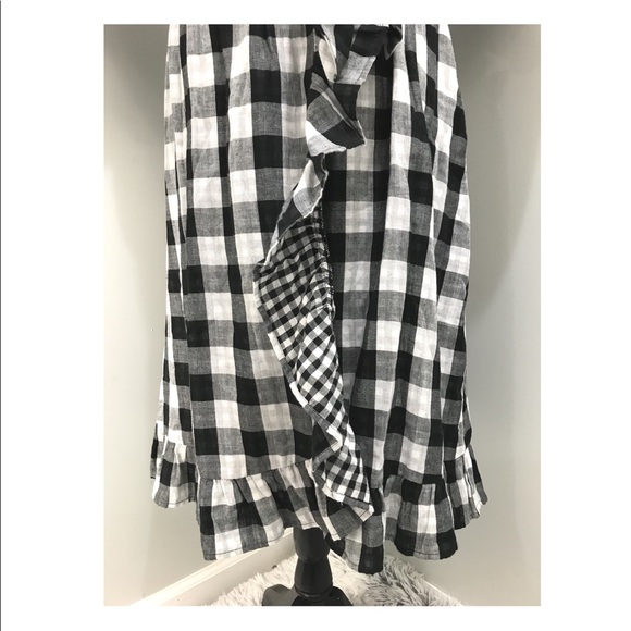 ❌SOLD❌NWOT Black Gingham Wrap Dress with ruffles - Picture 3 of 3